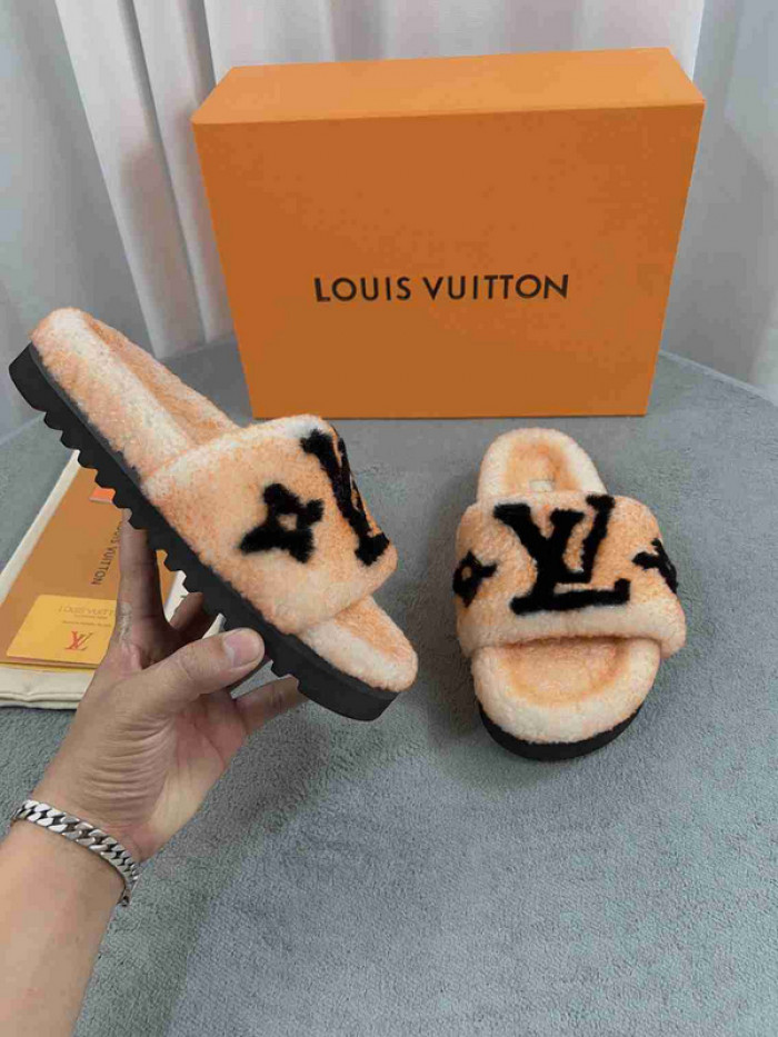 1*V SLIPPERS 11V0107-008