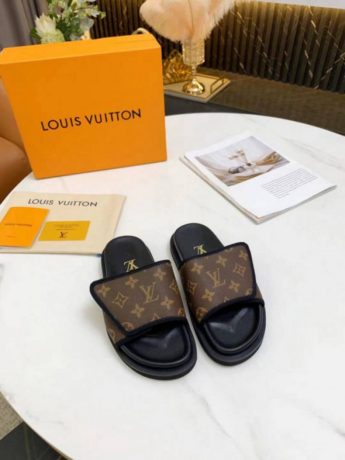 1*V SLIPPERS 11V0107-025