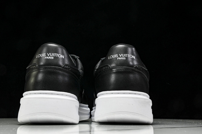 1V SNEAKERS 1V0425-104