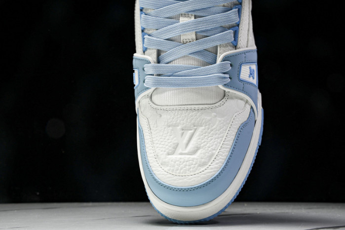 1V SNEAKERS 1V0425-187