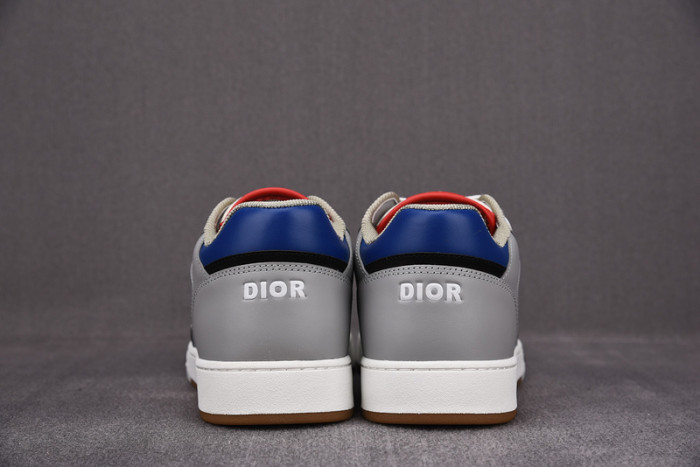 D10R B27 SNEAKERS