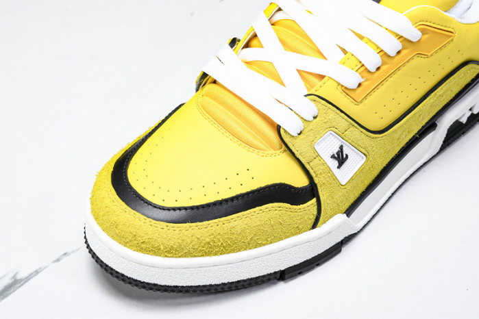 1V SNEAKERS 1V0425-180