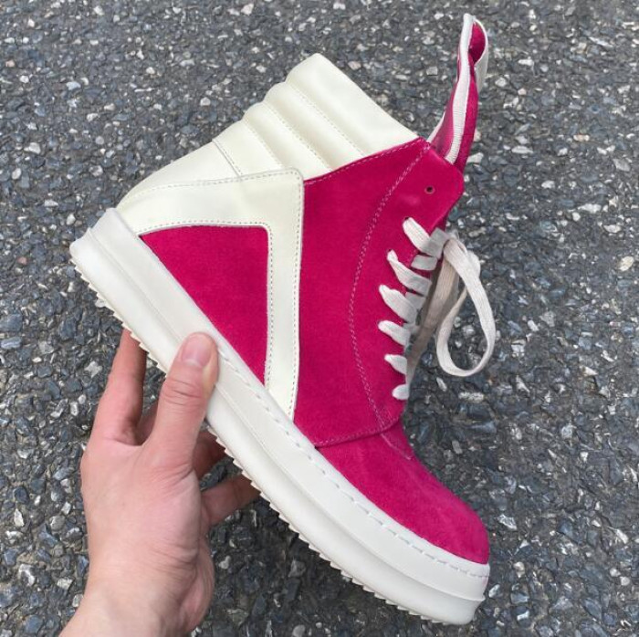 GUC* SLIPPERS DR258-085