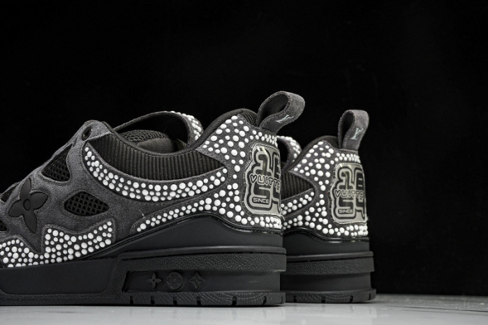 1V SNEAKERS 1V0425-028