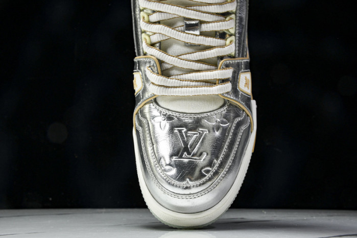 1V SNEAKERS 1V0425-185