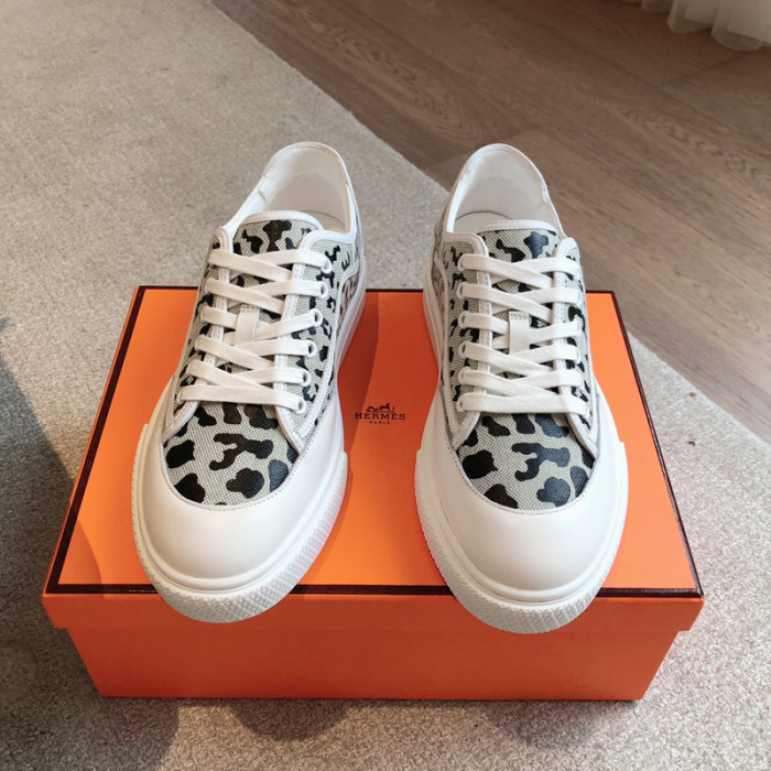 HER*MES SNEAKER HM1028-107