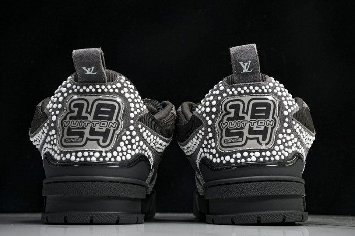 1V SNEAKERS 1V0425-028