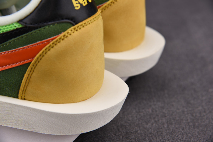 nike ld waffle sacai green multi bv0073-300