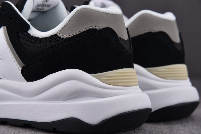 new balance 57/40 team black - m5740cb