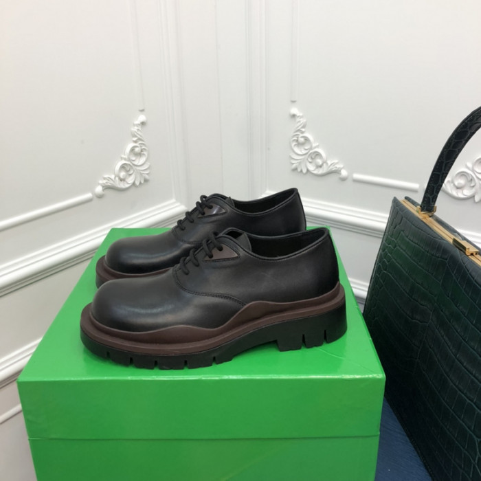 Bo*te*ga ve*ne*ta sneaker