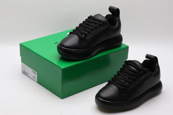 Bo*te*ga ve*ne*ta sneaker