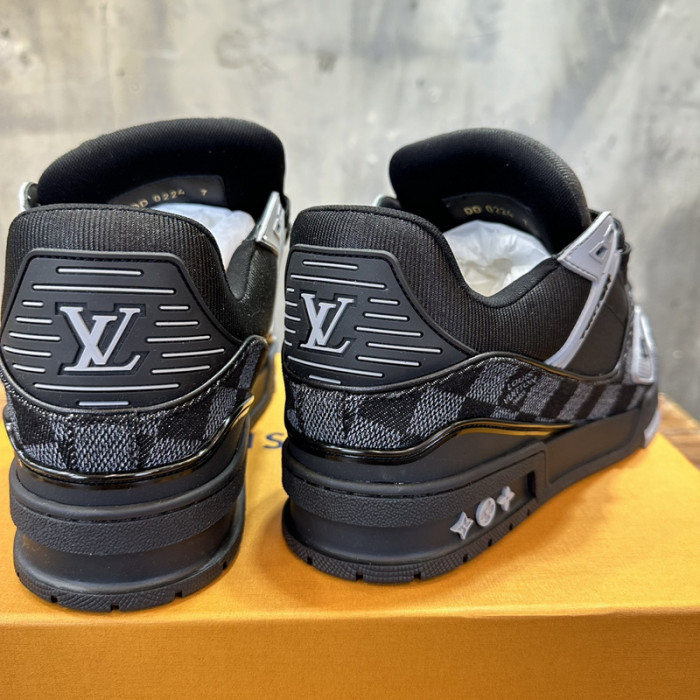 1V SNEAKERS 1V0425-007