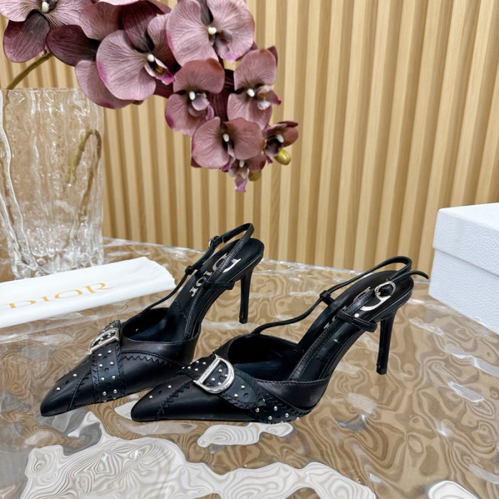 D10R SNEAKERS 8.5CM D896-134