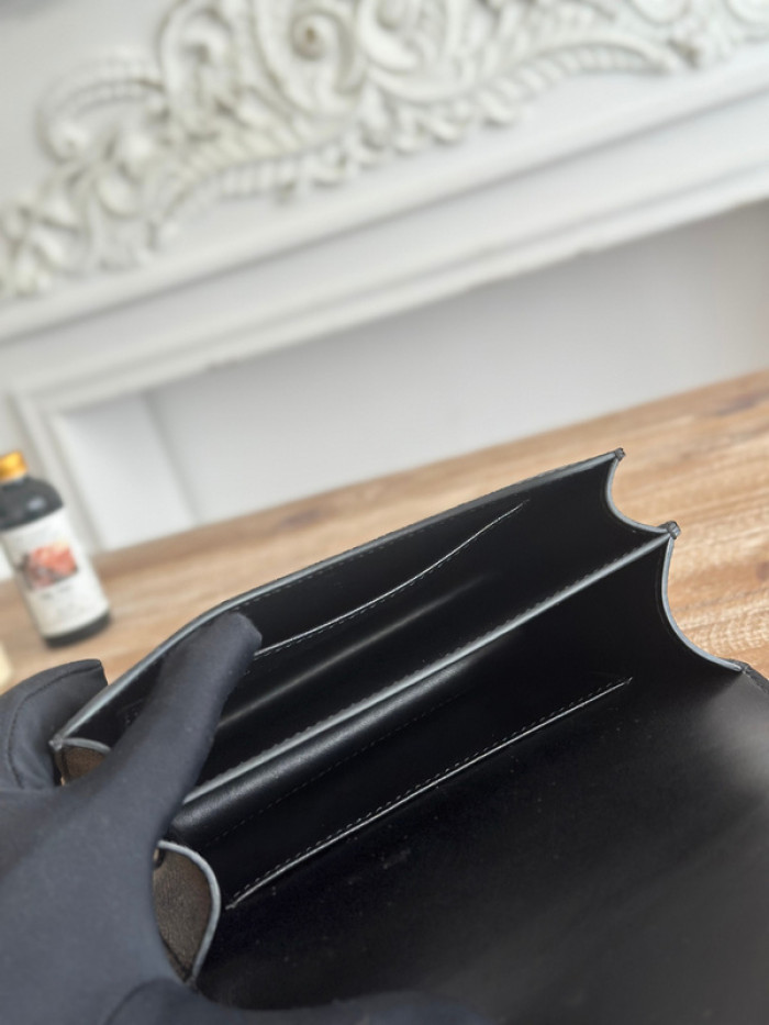 Her*mes bag B0113-208