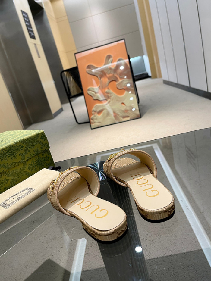 G*u*i slippers gu568-020