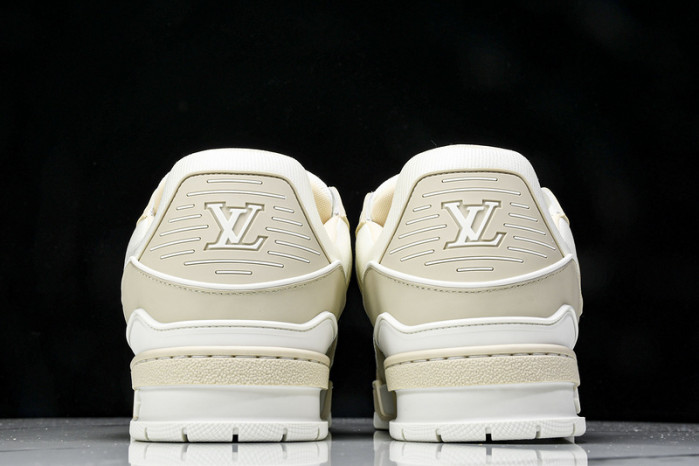 1V SNEAKERS 1V0425-027