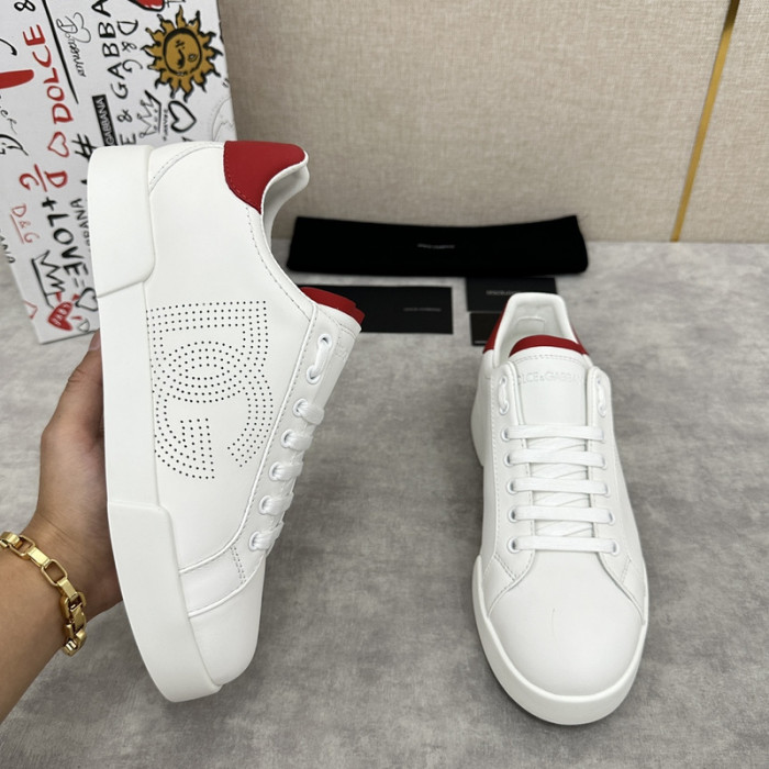 D.G. Sneakers DG210-221