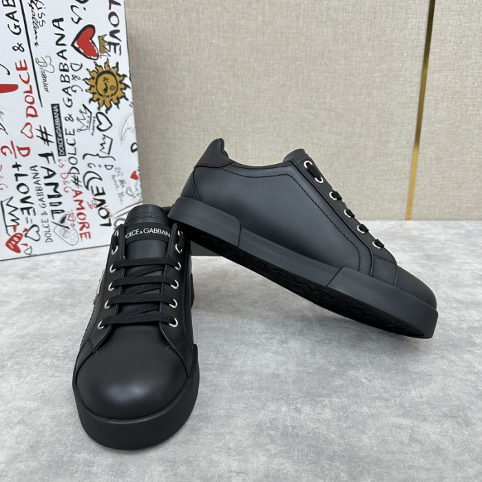 D.G. Sneakers DG210-225