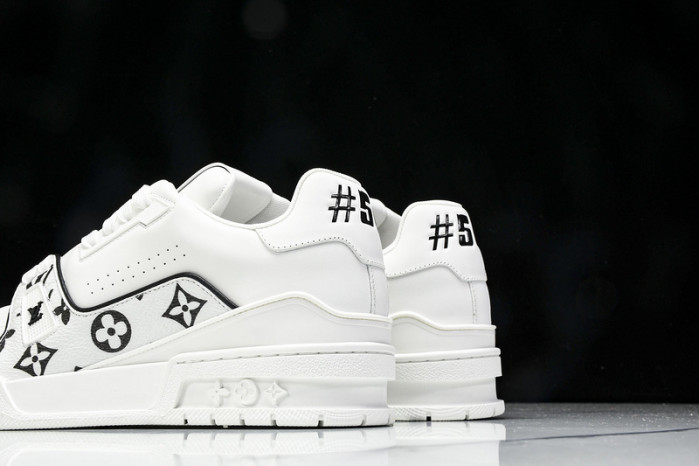 1V SNEAKERS 1V0425-311