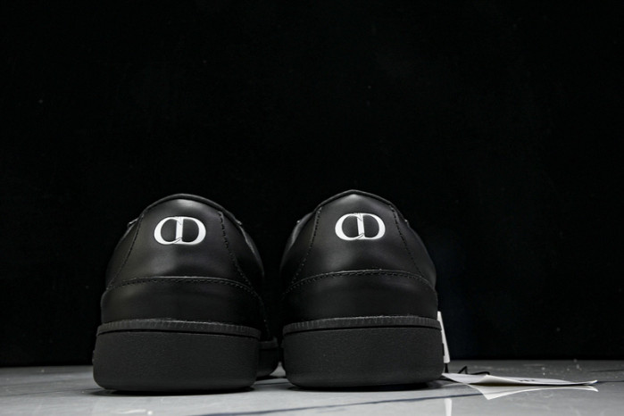 D10R SHOES B01 D896-169