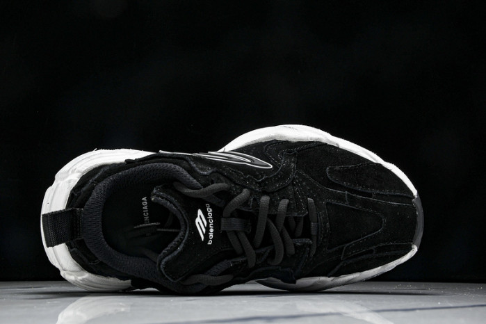 BLCG Sneaker 825418 WDWTS 1977