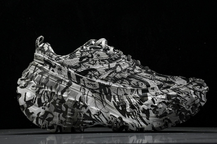 blcg defender sneaker w2rad 1082