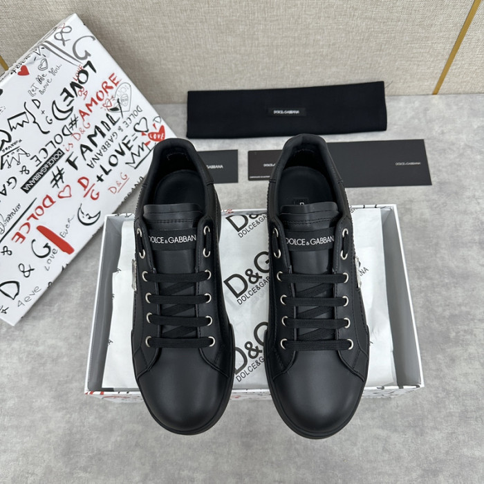D.G. Sneakers DG210-225