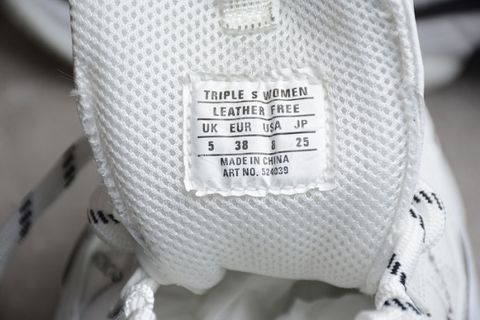 blcg sneaker triple.s allover logo 524039 w2fa4 9155