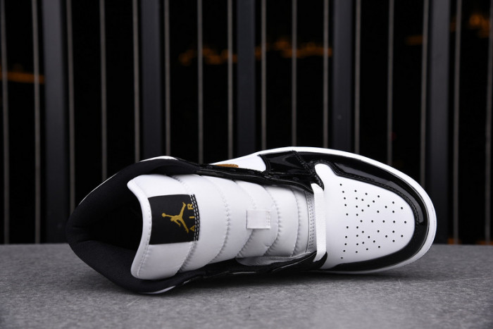 air jordan 1 mid patent 