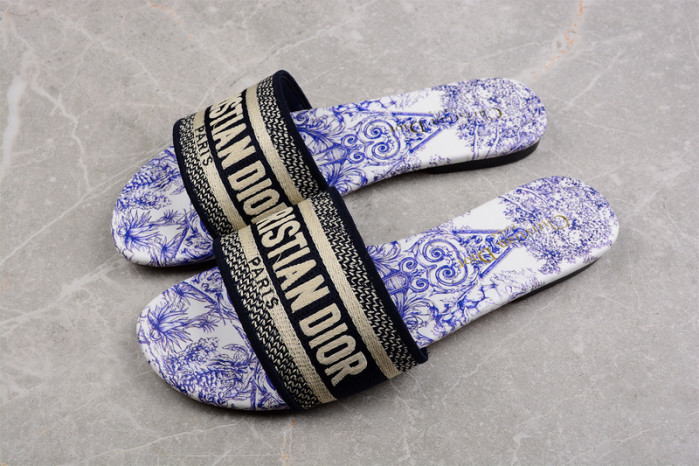 DIOR SLIPPERS