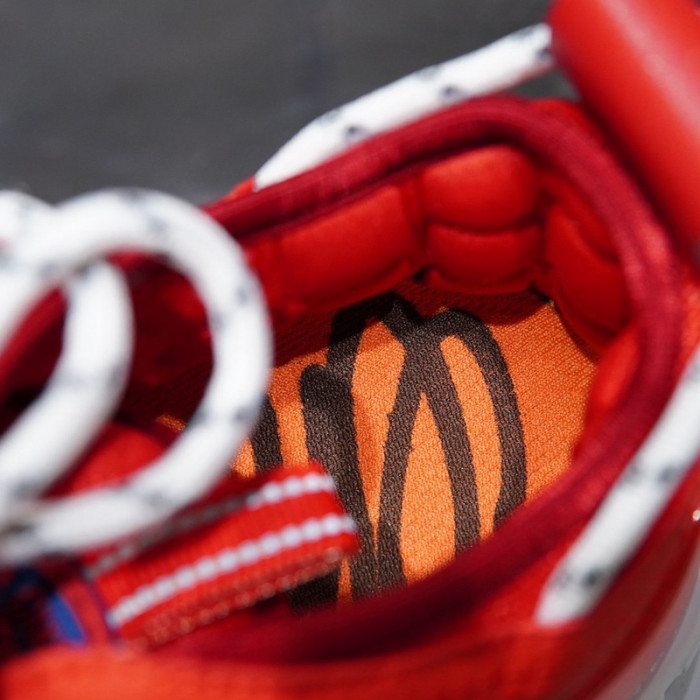 vers chain reaction sneakers