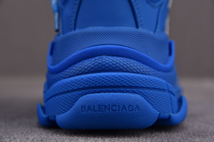 blcg sneaker triple.s sneakers 566932 w1fc3 9563