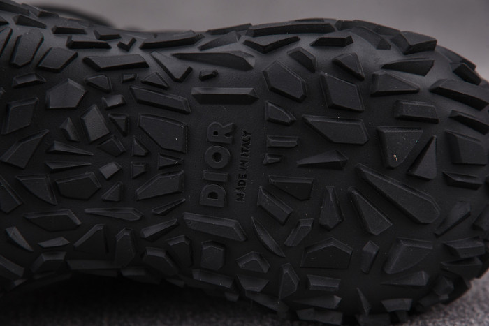 d10r b28 sneakers high top