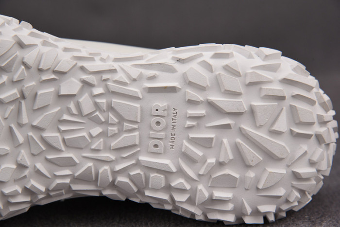 D10R B28 Sneakers High Top