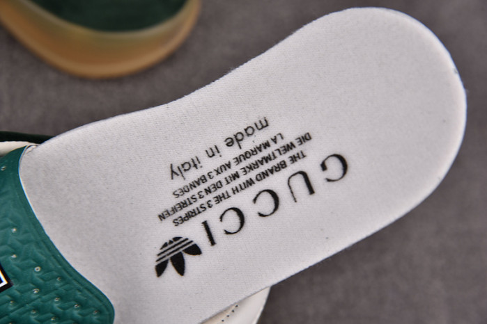 G*u*i low-top sneaker green678