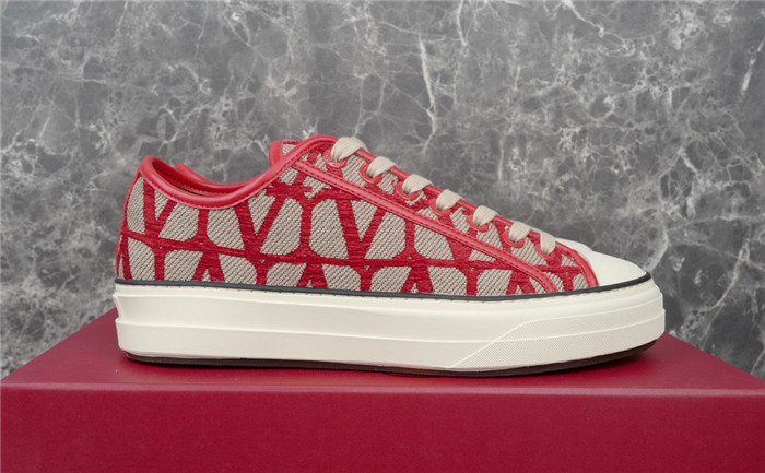 v*lentino sneakers va1085-226