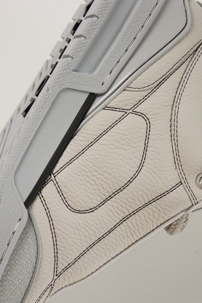 1v sneakers 1v0425-010