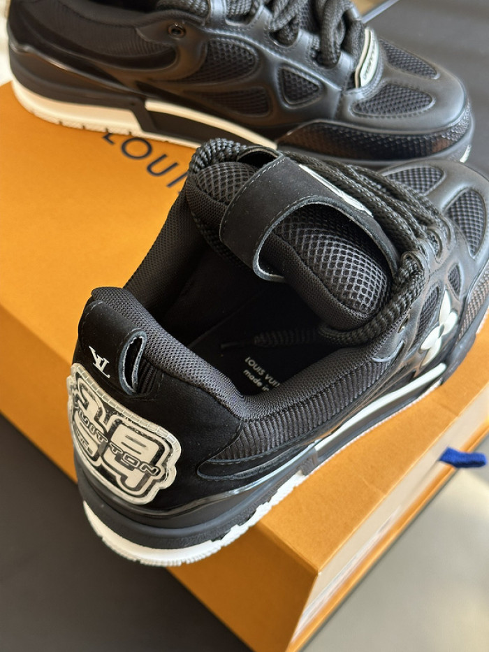 1V SNEAKERS 1V0425-037