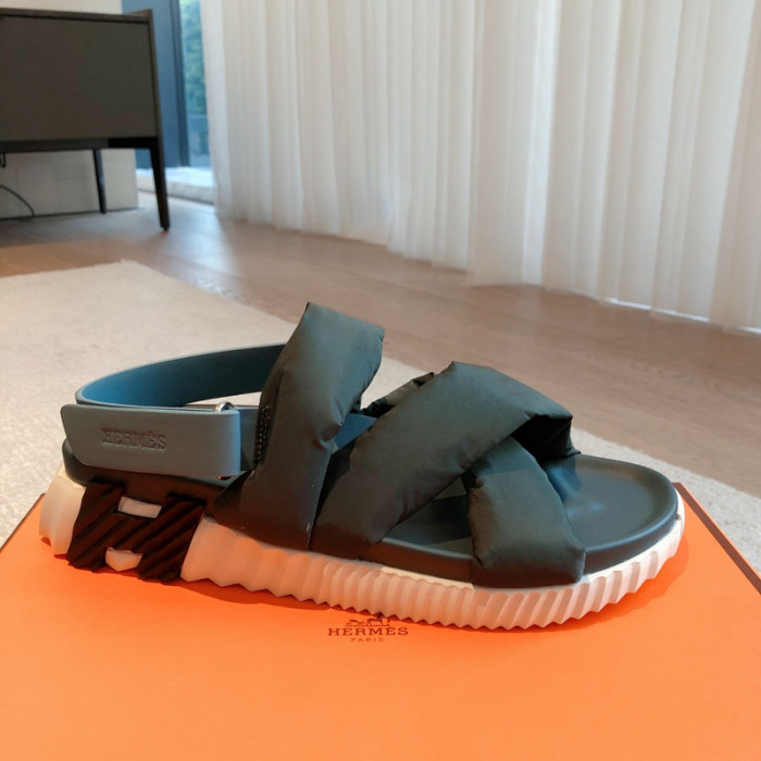 he*mes slide cu526-2066