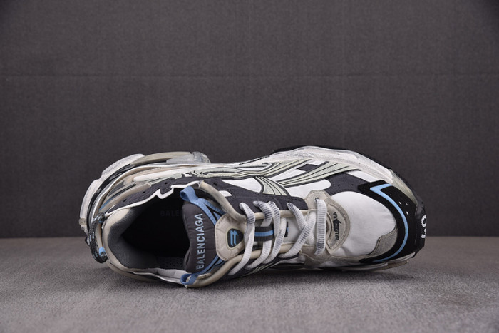 BLCG RUNNER SNEAKER W910