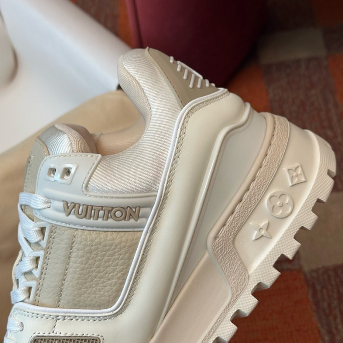 1V SNEAKERS 1V0425-121