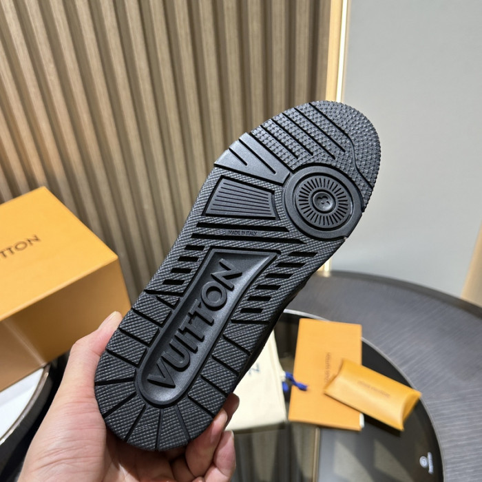 1V SNEAKERS 1V0425-135