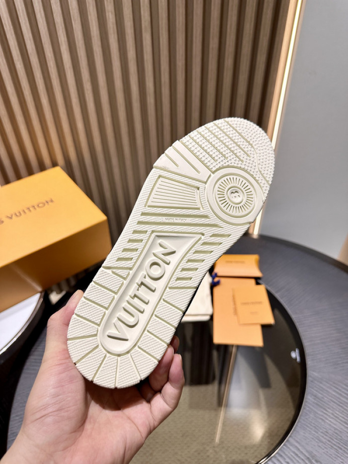 1V SNEAKERS 1V0425-174