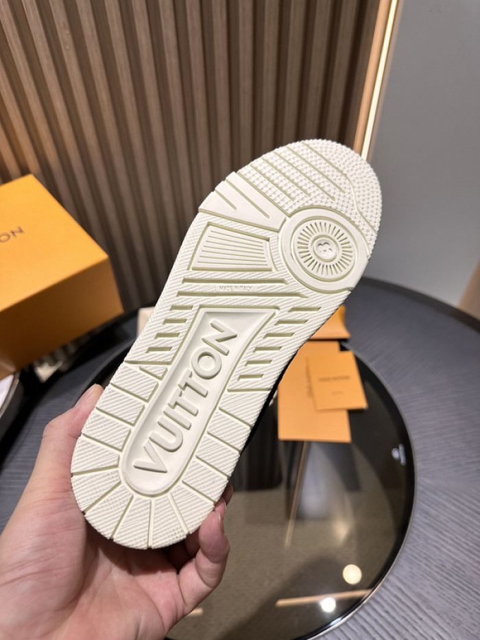 1V SNEAKERS 1V0425-176