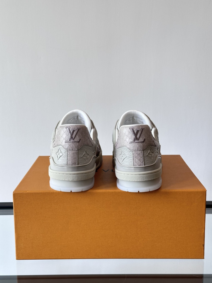 1V SNEAKERS 1V0425-213