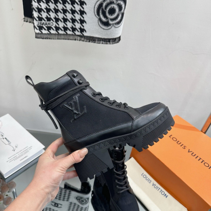 1V SNEAKERS 1V0425-218