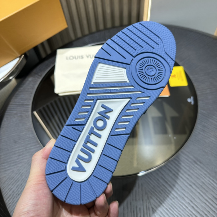 1V SNEAKERS 1V0425-270