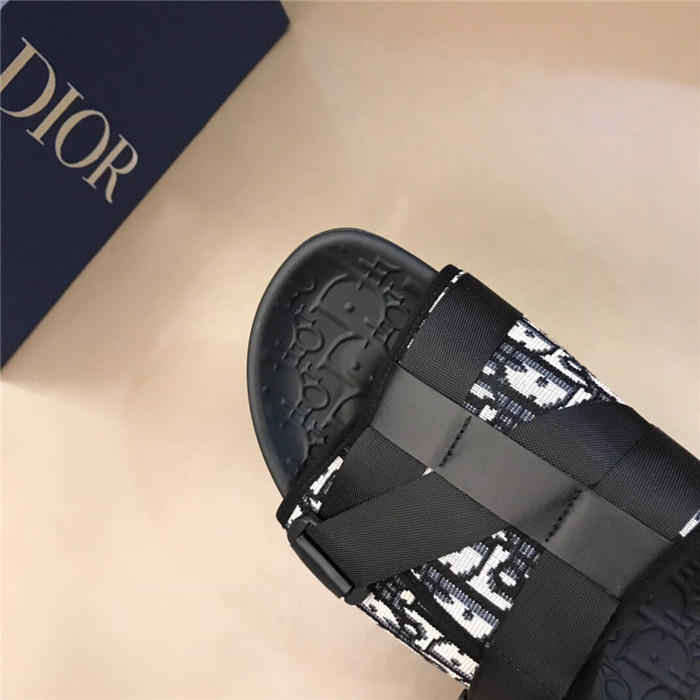 DIOR SLIPPERS