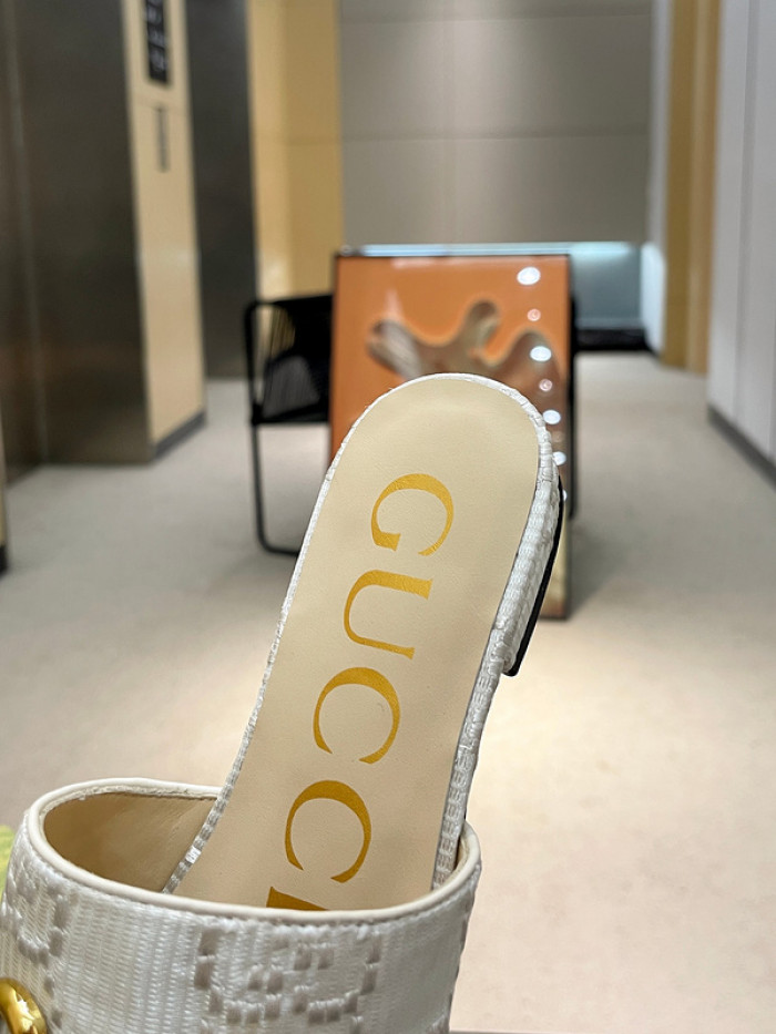 G*u*i slippers gu568-018