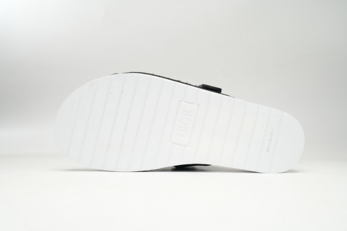 DIOR SLIPPERS